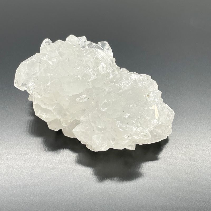 Set of 6 White Appophyllite Clusters 20-30mm