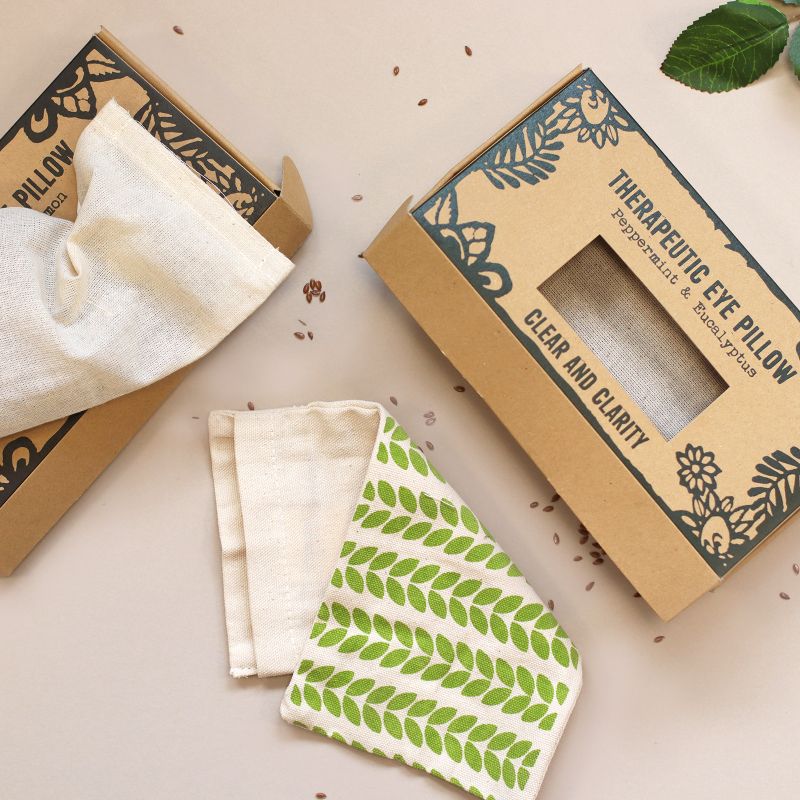 Agnes & Cat Eye Pillow - Clear & Clarity
