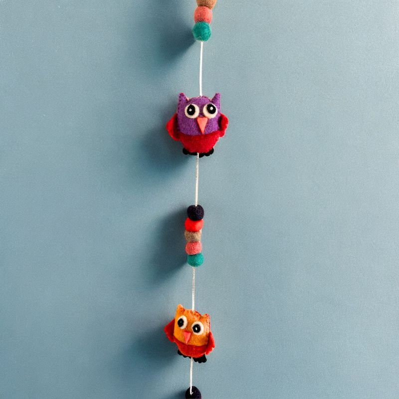 Felt Wall Hanging -Owls (random colours)