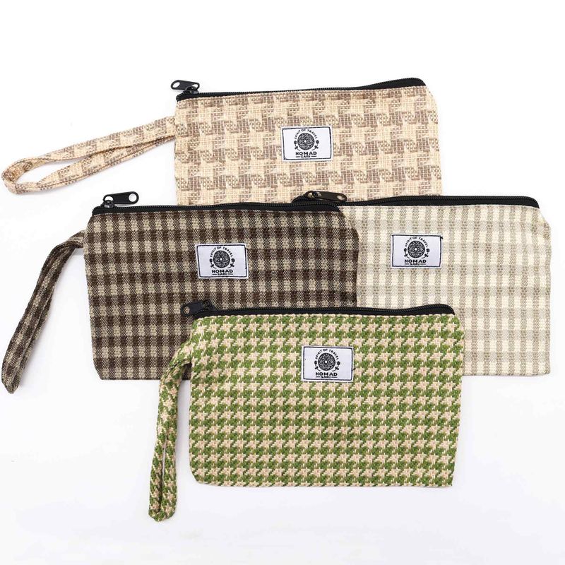 Soft & Natural Handy Gift Pouches & Loop - (4 x1 assorted materials) -20x13cm
