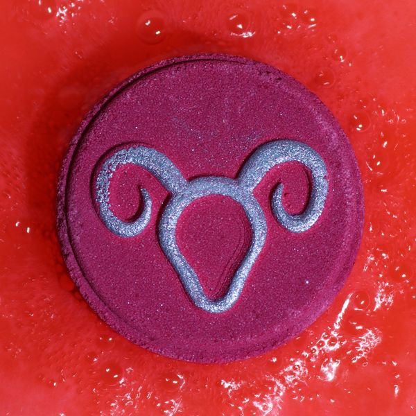 Box of 2 Zodiac Bath Fizzers with Horoscope -  Aries