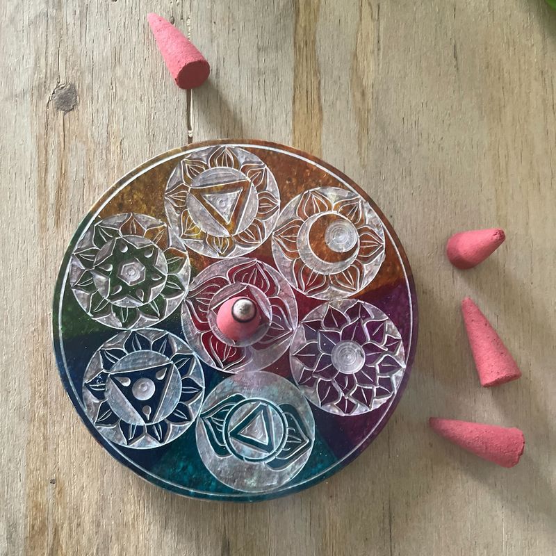 Soapstone Disc Incense cone Holder 10cm - Seven Chakra