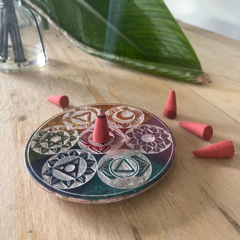 Soapstone Disc Incense cone Holder 10cm - Seven Chakra