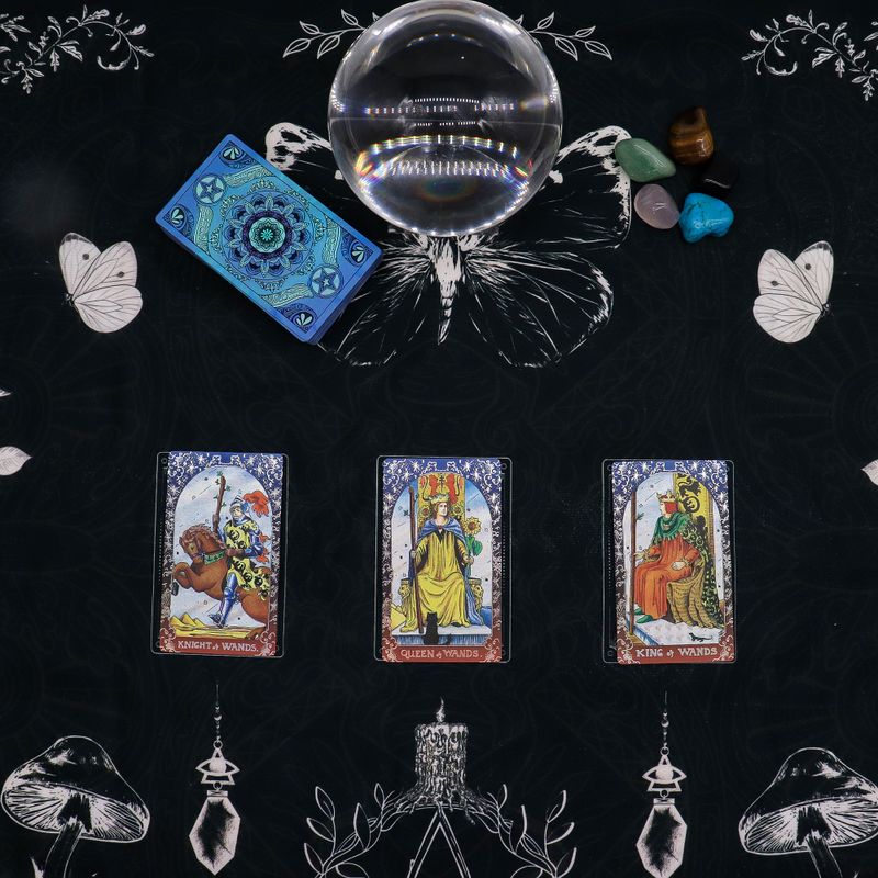 Tarot Reading Cloth - Witch’s Garden (75x75cm)