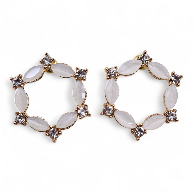 Nymph Aurora Loop Glass Earrings - Pearl