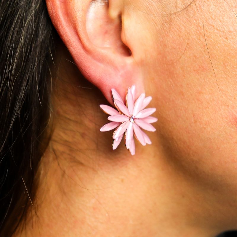 Nymph Aurora Flowers Glass Earrings - Rose Quartz