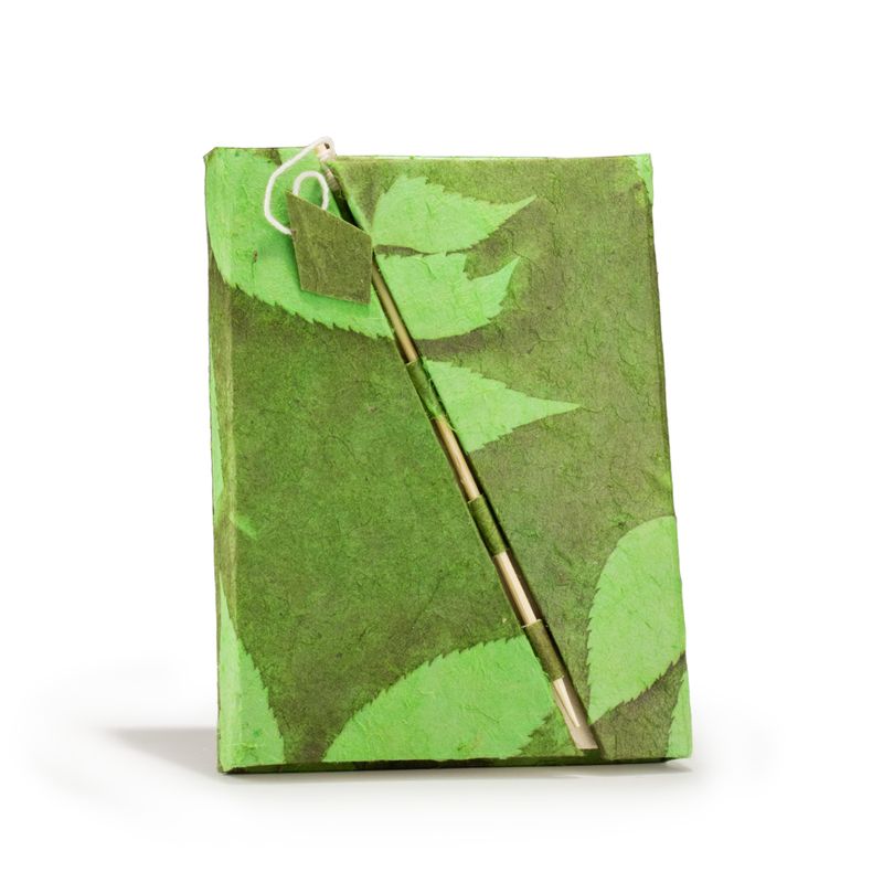 Med Lokta Bold Floral Bamboo Lock Notebook (15x12cm) - 45 leafs - Moss Green