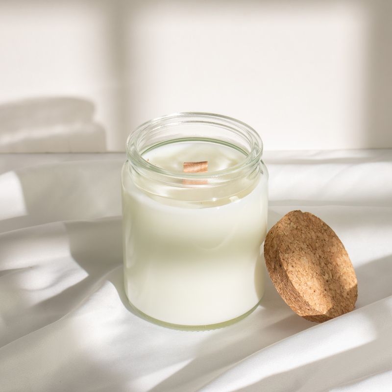 Unlabeled Woodwick Soy Candle - Leaves and Linen