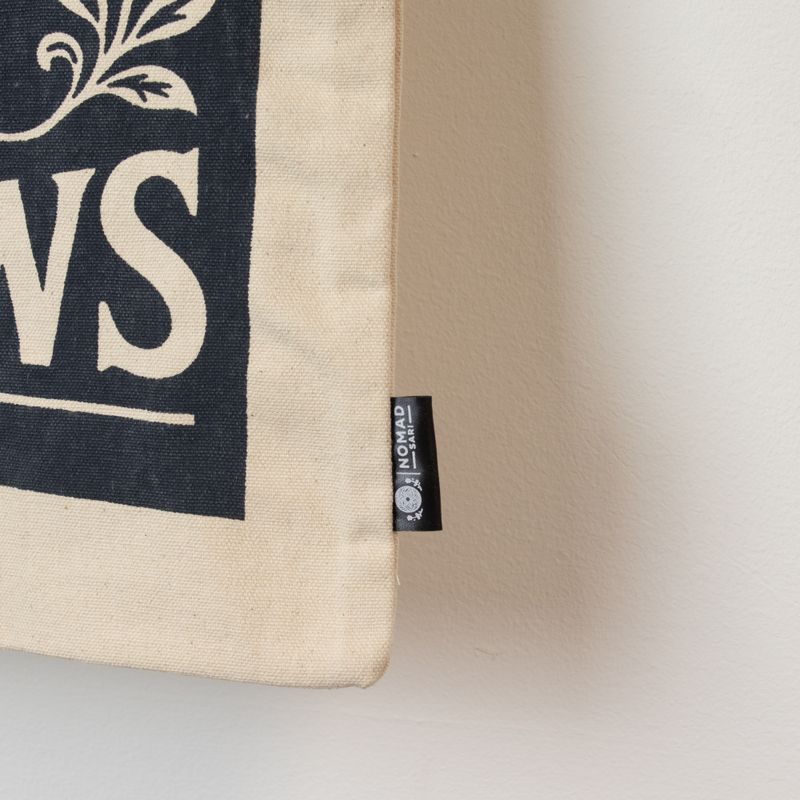 Iconic Toni Tote Bag - Nobody Knows 67 (41x31cm) - Natural 10oz - Inside pocket and zip closure