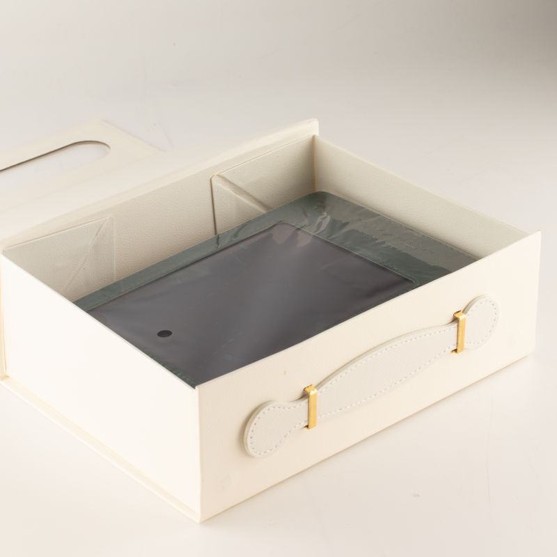 Flat Pack Gift Box - Med Hamper (24x18.2x8cm) - White