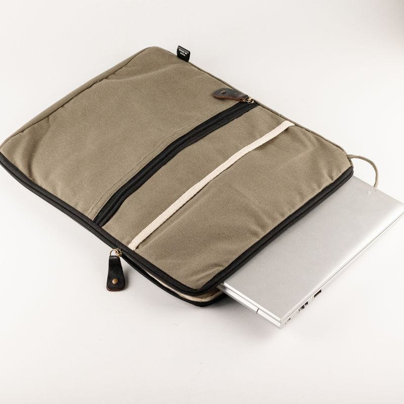 Canvas Large Laptop Pouch - Olive