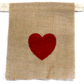 Natural Bunting I LOVE YOU (large with hearts)