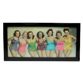 Iconic 3D 23x50cm - Bathing Beauties