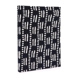 Cotton Bound Notebook 20x15cm - 96 pages - Black Dots & Dashes
