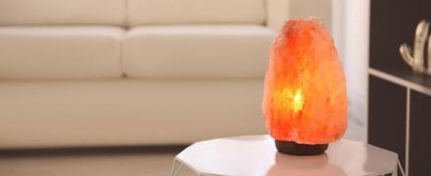 Quality Natural Salt Lamp - UK Plug - appx 2-3kg