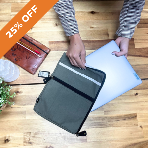  Laptop and Tablet Pouches